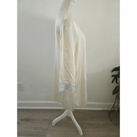 Saks Fifth Avenue Silk Lace Satin Blue Cream Open Tie Vintage VTG Robe Small S - Picture 7 of 9